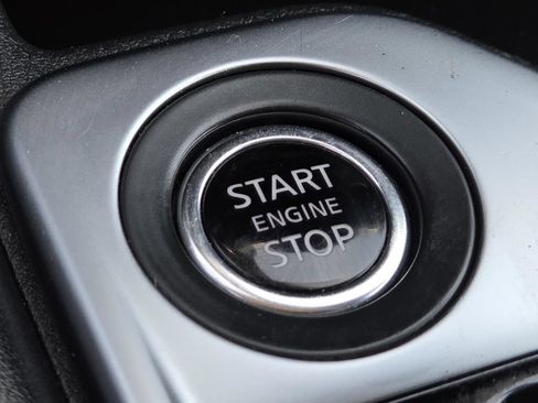 Used 2022 Nissan Sentra SR w/ Midnight Edition FWD image 30