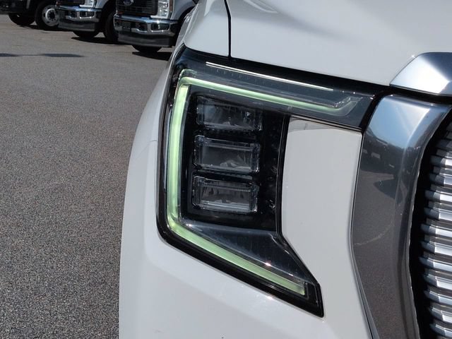 Used 2023 GMC Yukon Denali AWD/4WD image 10