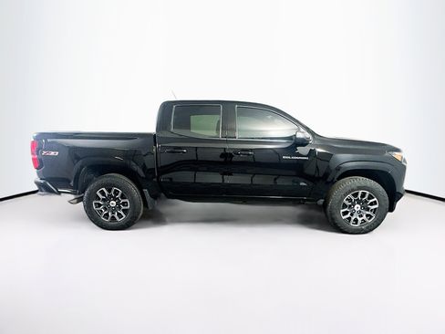 Used 2025 Chevrolet Colorado Z71 AWD/4WD image 10