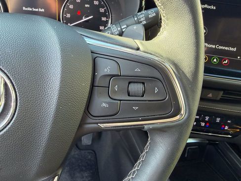 Used 2023 Buick Envision Avenir image 25