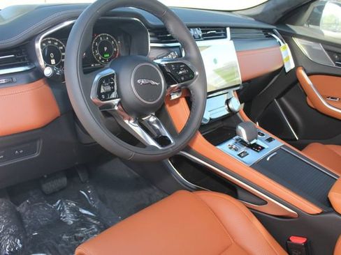 New 2026 Jaguar F-PACE R-Dynamic S image 14