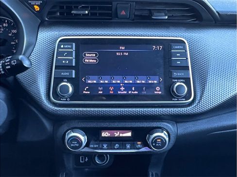 Used 2019 Nissan Kicks SV FWD image 10