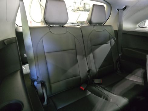 Used 2020 Acura MDX FWD image 38