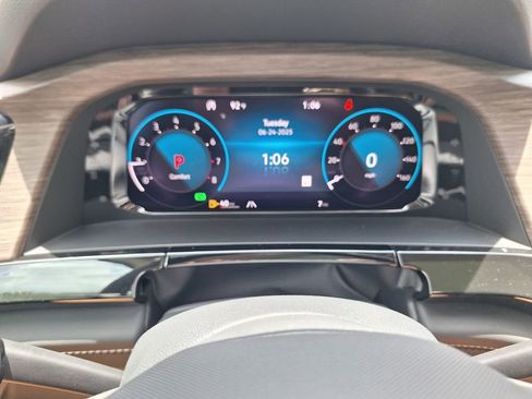 New 2025 Volkswagen Atlas SEL Premium R-Line image 13