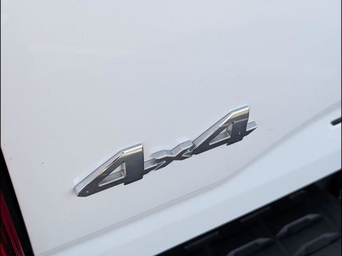 Used 2023 Toyota Tacoma SR image 8