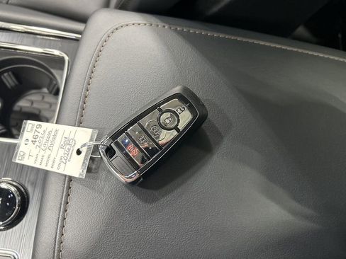 New 2026 Lincoln Aviator Premiere w/ Jet Appearance Package image 24