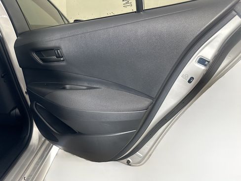 Used 2025 Toyota Corolla LE FWD image 27