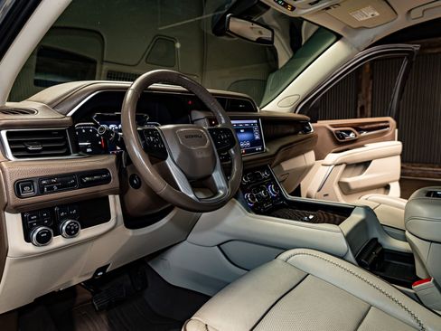 Used 2021 GMC Yukon Denali image 18