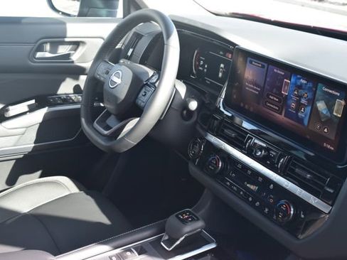 New 2026 Nissan Pathfinder SL AWD/4WD image 13