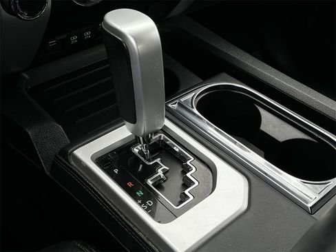 Used 2020 Toyota Tundra Platinum image 17