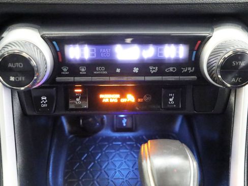 Used 2020 Toyota RAV4 XSE image 6