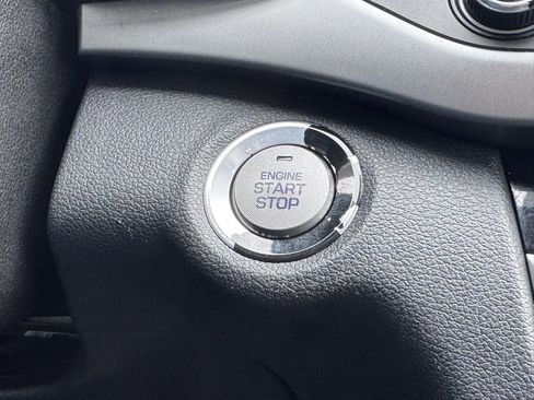 Used 2017 Hyundai Elantra Limited w/ Limited Tech Package 04 image 6