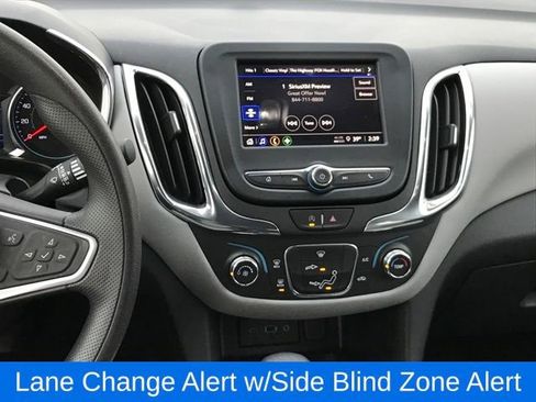 Used 2023 Chevrolet Equinox LS w/ LS Convenience Package image 9