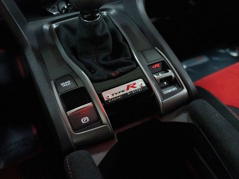 Used 2019 Honda Civic Type R image 48