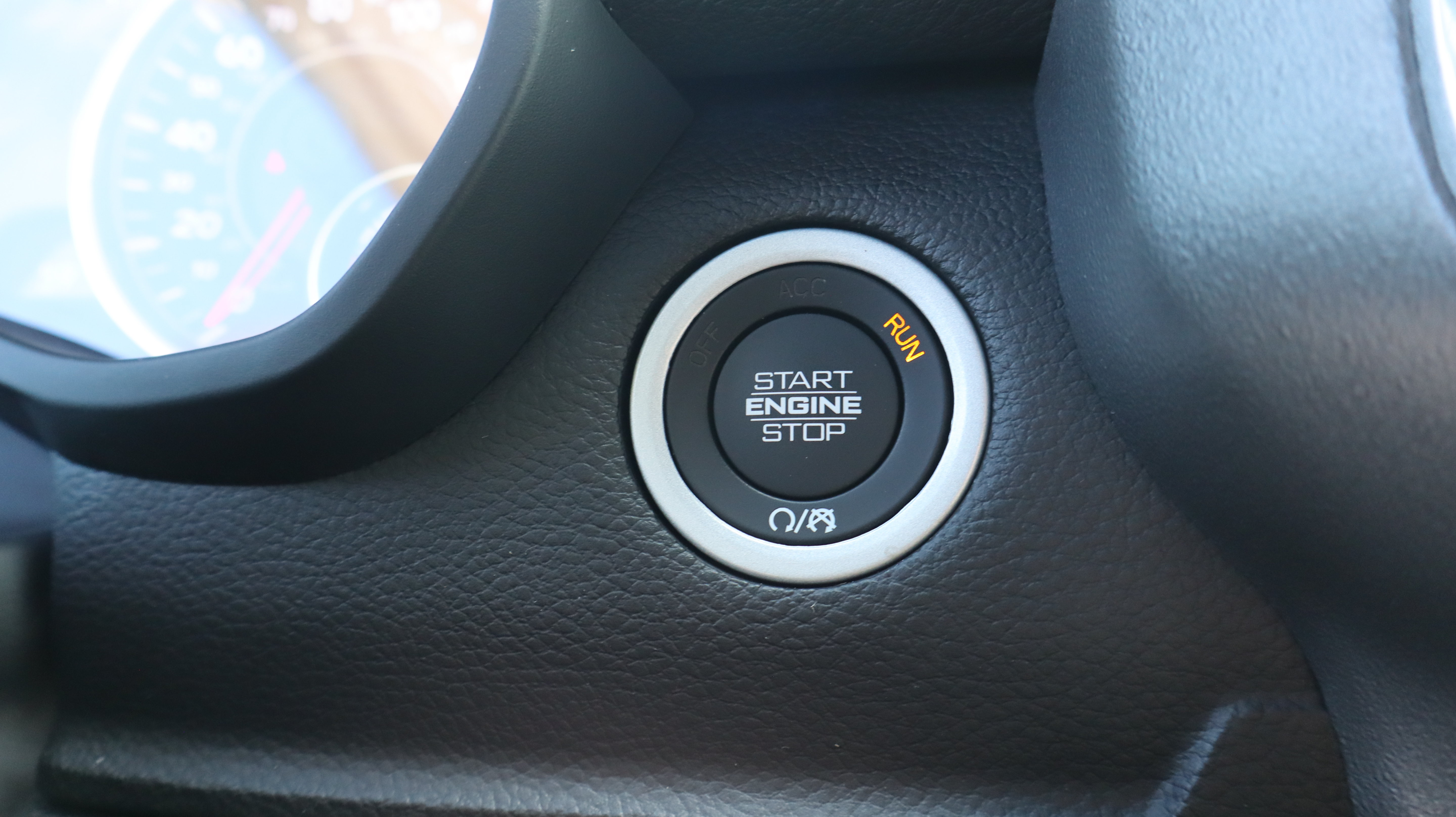 Used 2023 RAM 1500 Laramie AWD/4WD image 16