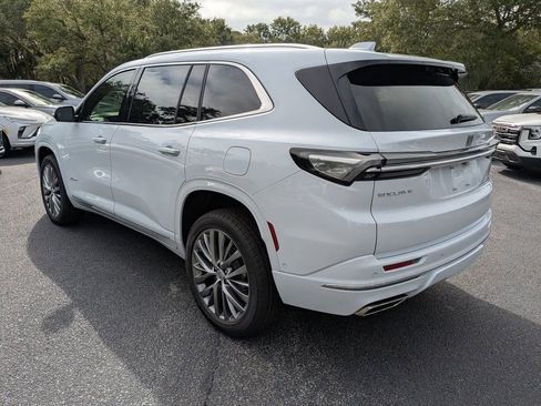 New 2026 Buick Enclave Avenir w/ Super Cruise Package image 6
