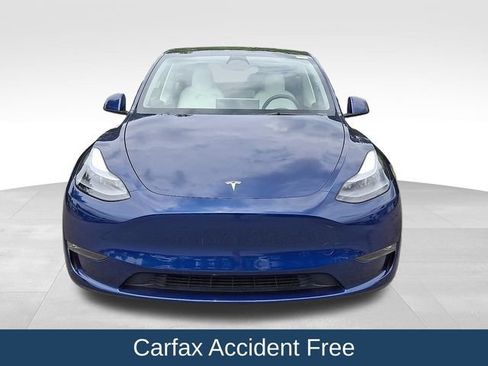 Used 2023 Tesla Model Y Long Range AWD/4WD image 2