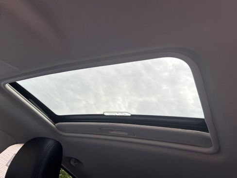 Used 2019 Ford EcoSport SE w/ SE Convenience Package image 17