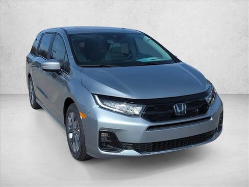 New 2026 Honda Odyssey Touring image 3