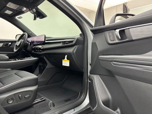 New 2026 Buick Enclave Preferred w/ Power Package FWD image 34