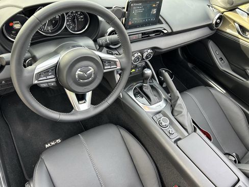 Used 2023 MAZDA MX-5 Miata Grand Touring RWD image 59