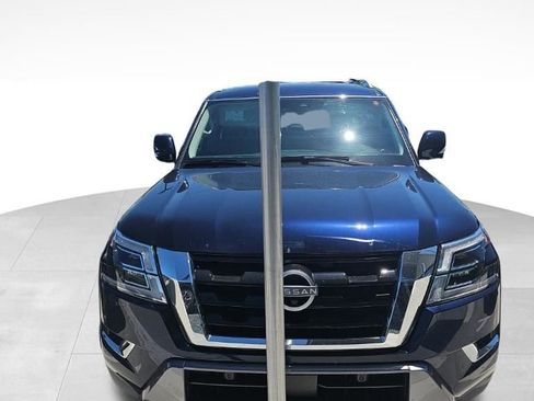 Used 2024 Nissan Armada SL w/ Captain's Chairs Package RWD image 2