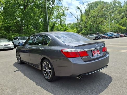 Used 2015 Honda Accord Sport image 5