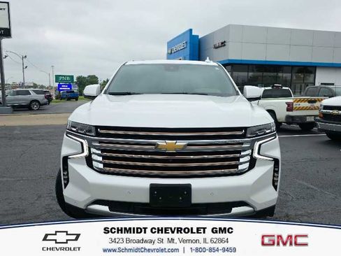 Used 2023 Chevrolet Suburban High Country w/ Max Trailering Package AWD/4WD image 2