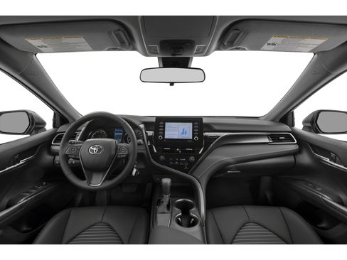 Certified 2022 Toyota Camry SE w/ Convenience Package image 10