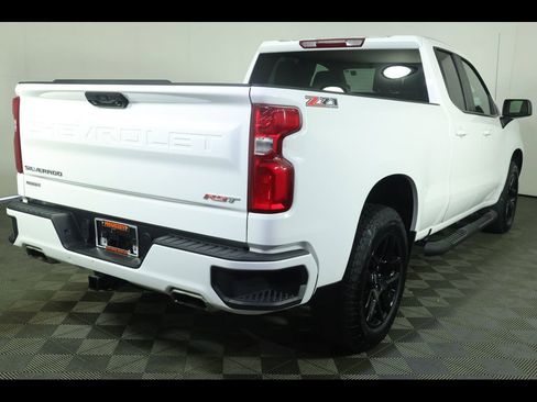 Used 2023 Chevrolet Silverado 1500 RST w/ Z71 Off-Road Package AWD/4WD image 19