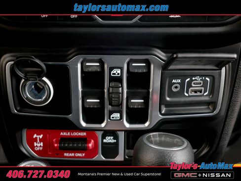 Used 2021 Jeep Gladiator Mojave w/ Cold Weather Group image 18