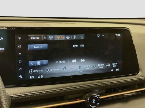 Used 2024 Nissan Ariya AWD image 21