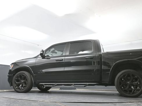 Used 2019 RAM 1500 Laramie AWD/4WD image 29