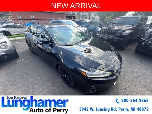 Used 2019 Nissan Maxima SR w/ Premium Package FWD image 1