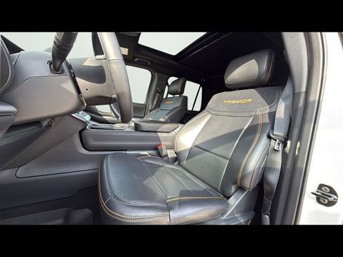 Used 2025 Ford Expedition Tremor image 11