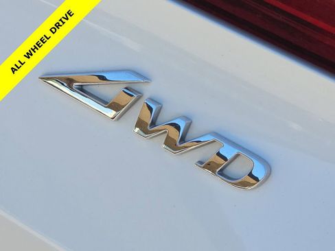 Used 2022 Genesis GV80 2.5T AWD/4WD image 10