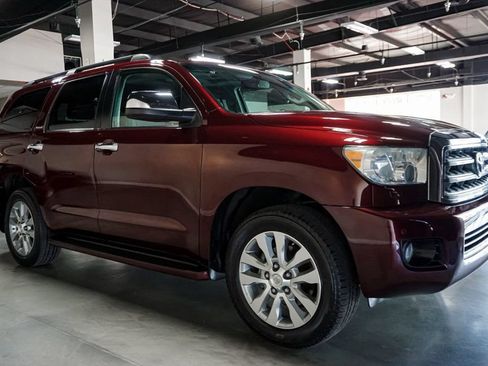 Used 2010 Toyota Sequoia Limited AWD/4WD image 22