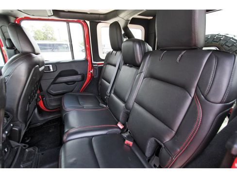 Used 2019 Jeep Wrangler Unlimited Rubicon AWD/4WD image 15