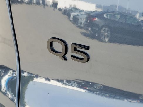 Used 2025 Audi Q5 Premium Plus w/ Premium Plus image 7