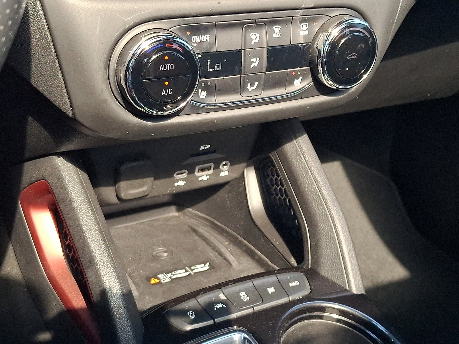 Used 2022 Chevrolet TrailBlazer RS w/ Sun and Liftgate Package AWD/4WD image 16