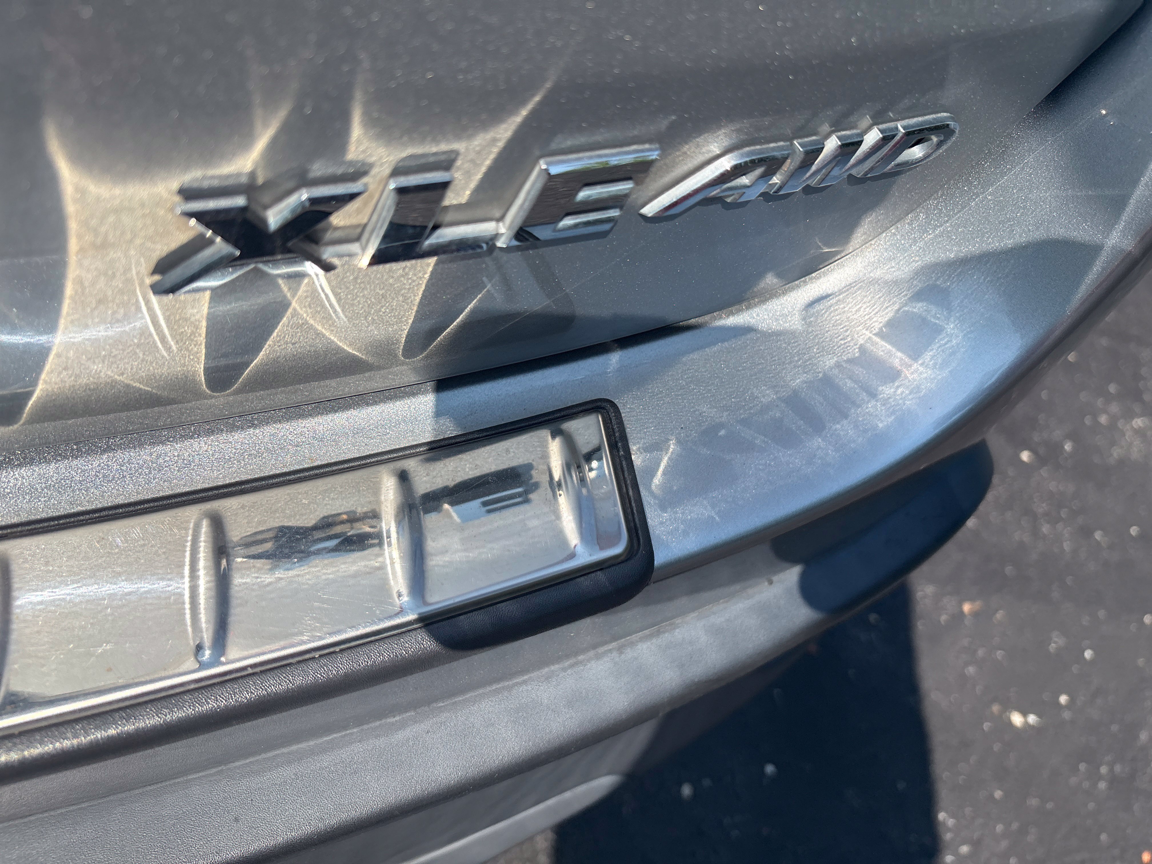 Used 2017 Toyota Highlander XLE AWD/4WD image 21