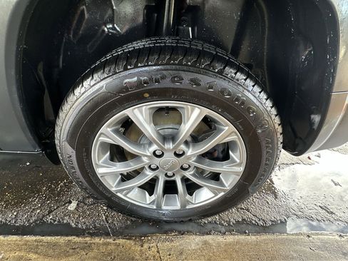 Used 2021 Jeep Cherokee Latitude Lux image 19