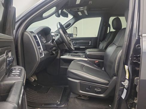 Used 2017 RAM 3500 Laramie Longhorn image 4