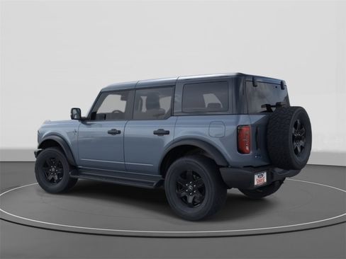 New 2025 Ford Bronco Outer Banks w/ Black Appearance Package image 4