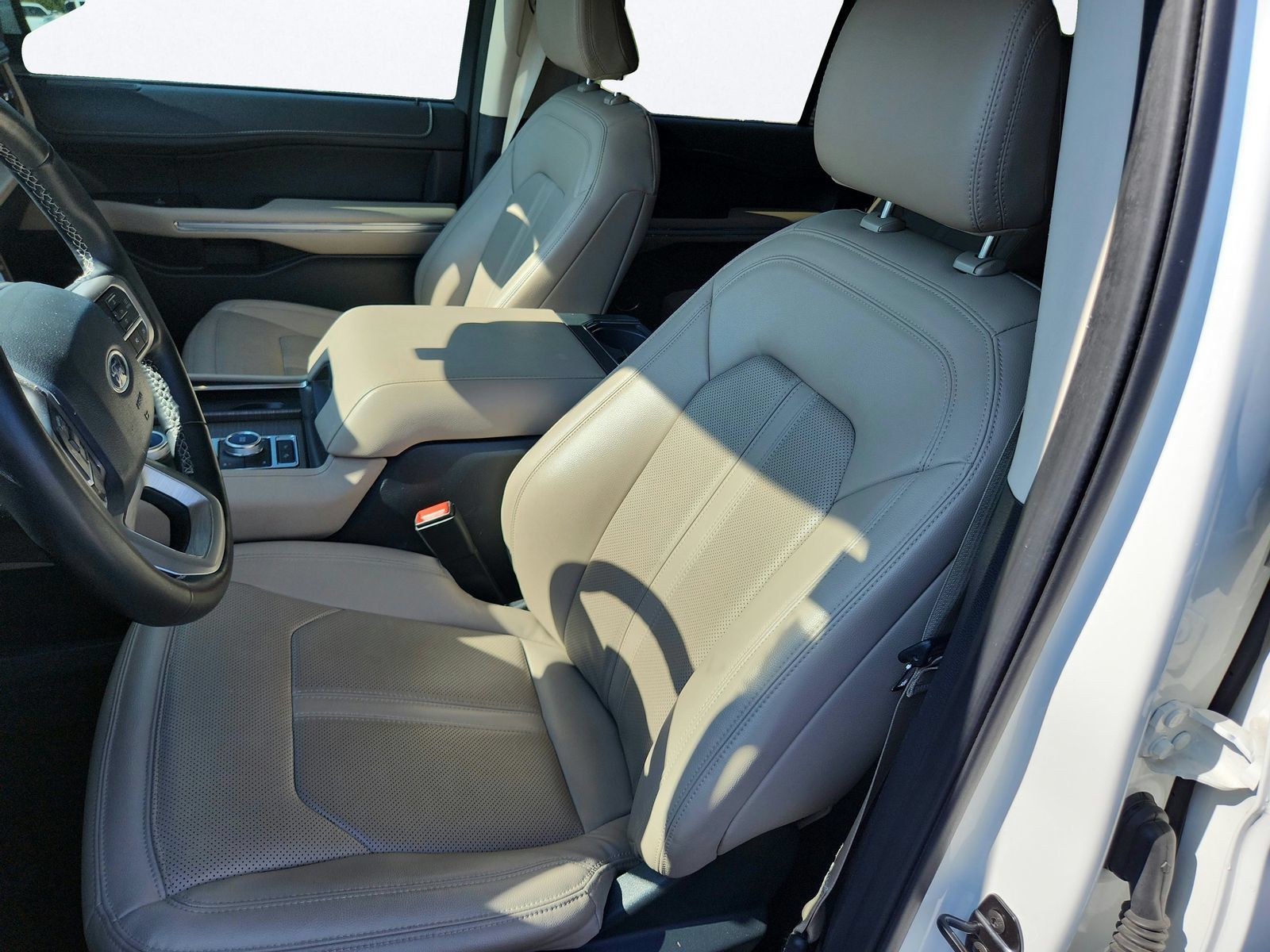 Used 2023 Ford Expedition Max Limited AWD/4WD image 12