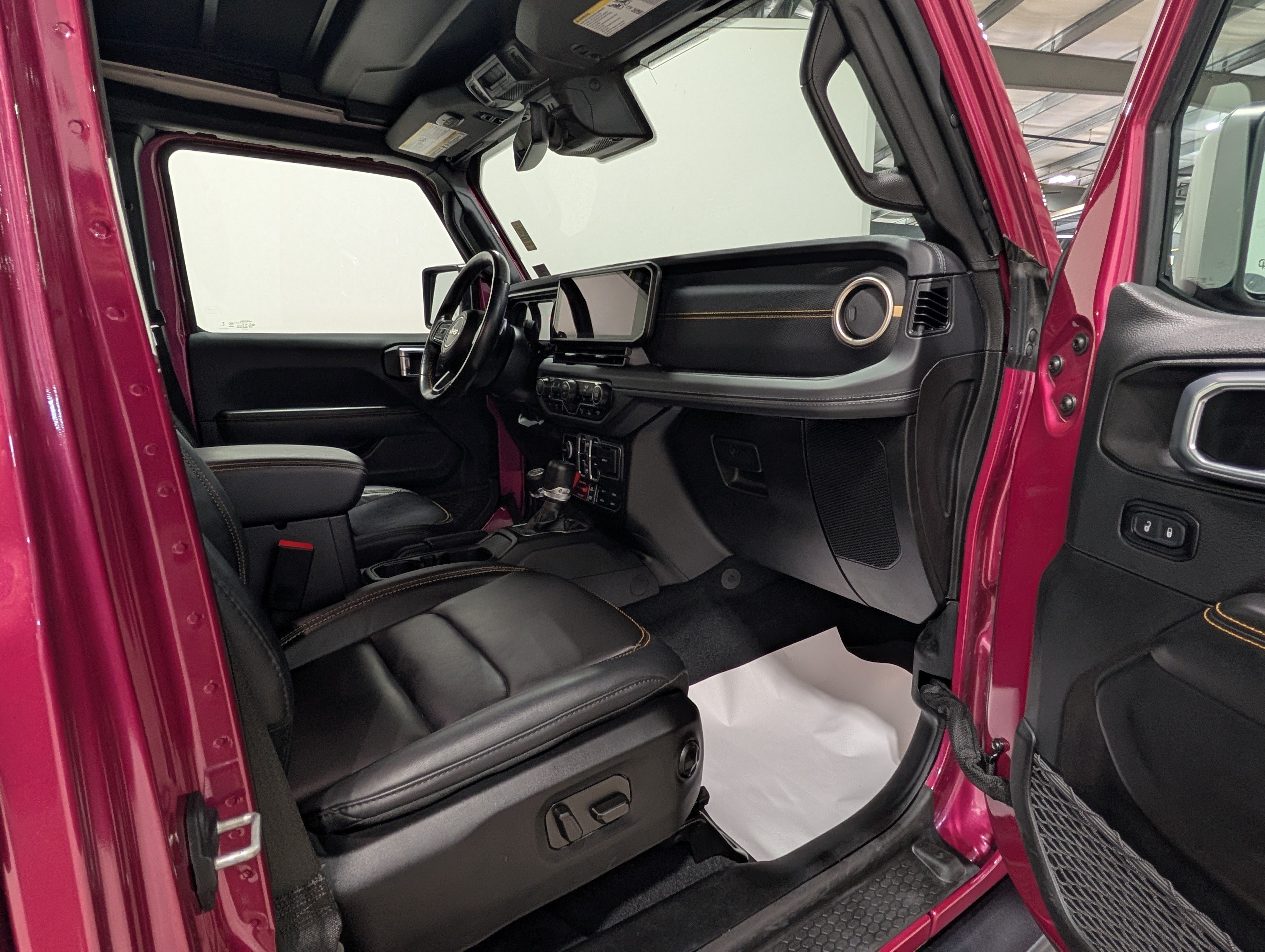 Used 2024 Jeep Wrangler Unlimited Rubicon 392 AWD/4WD image 18