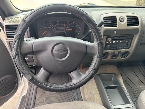 Used 2005 Chevrolet Colorado LS w/ Safe And Sound Package RWD image 18