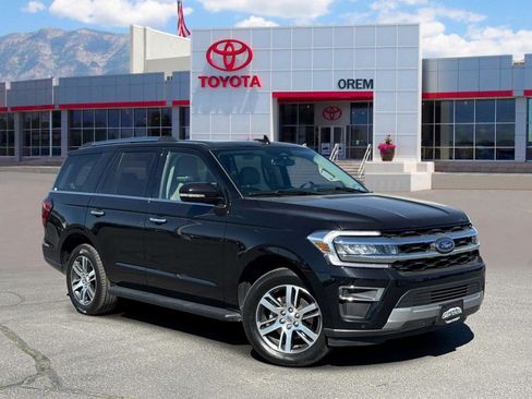 Used 2024 Ford Expedition Limited image 1