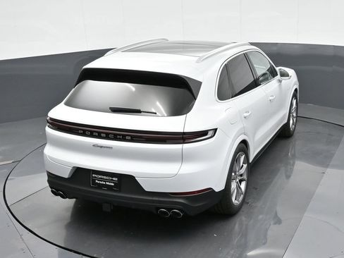 New 2025 Porsche Cayenne E-Hybrid image 29