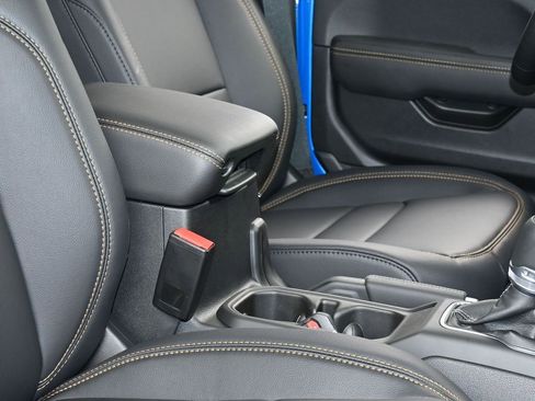 Used 2025 Jeep Wrangler Sahara AWD/4WD image 42